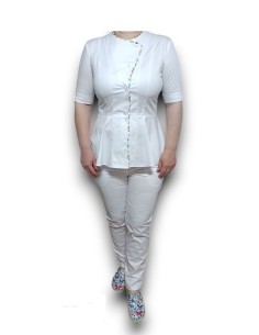 Costum medical alb petrecut basc, din tercot elastic