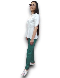 Costum medical petrecut basc, halat alb, pantaloni verde spital, din tercot elastic 2