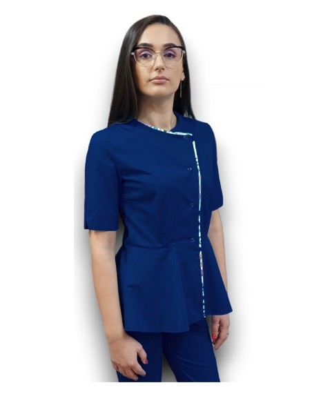 Halat medical bleumarin petrecut basc, din tercot elastic, cu insertie florala Halat medical bleumarin petrecut basc, din tercot elastic, cu insertie florala