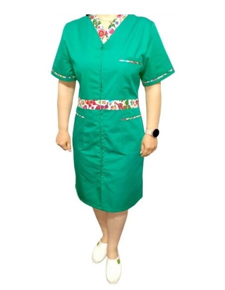 Sarafan medical verde spital cu insertie florala, fermoar in fata, din tercot elastic Sarafan medical verde spital cu insertie florala, fermoar in fata, din tercot elastic