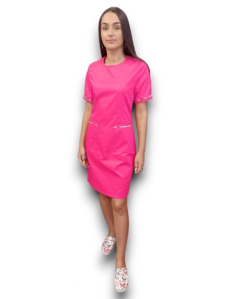 Sarafan medical ciclam cu insertie florala, fermoar la spate, din tercot elastic Sarafan medical ciclam cu insertie florala, fermoar la spate, din tercot elastic