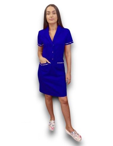 Sarafan medical albastru royal cu insertie florala, capse in fata, din tercot elastic