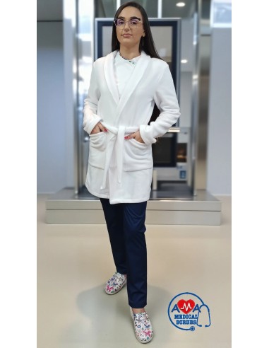 Halat polar alb AMA Medical Scrubs unisex, confortabil si calduros