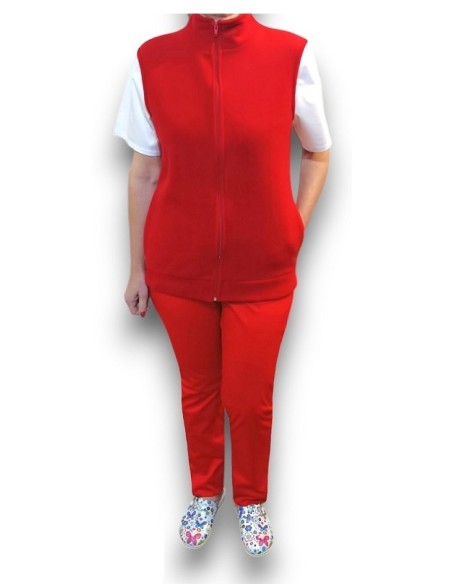 Vesta fleece rosie calduroasa, ideala pentru cadre medicale Vesta fleece rosie calduroasa, ideala pentru cadre medicale